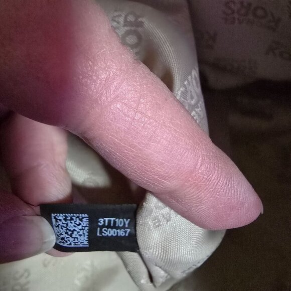 Michael Kors Snakeskin Tote Bag With Gold Hardware & Tassel Accent READ - Picture 13 of 16